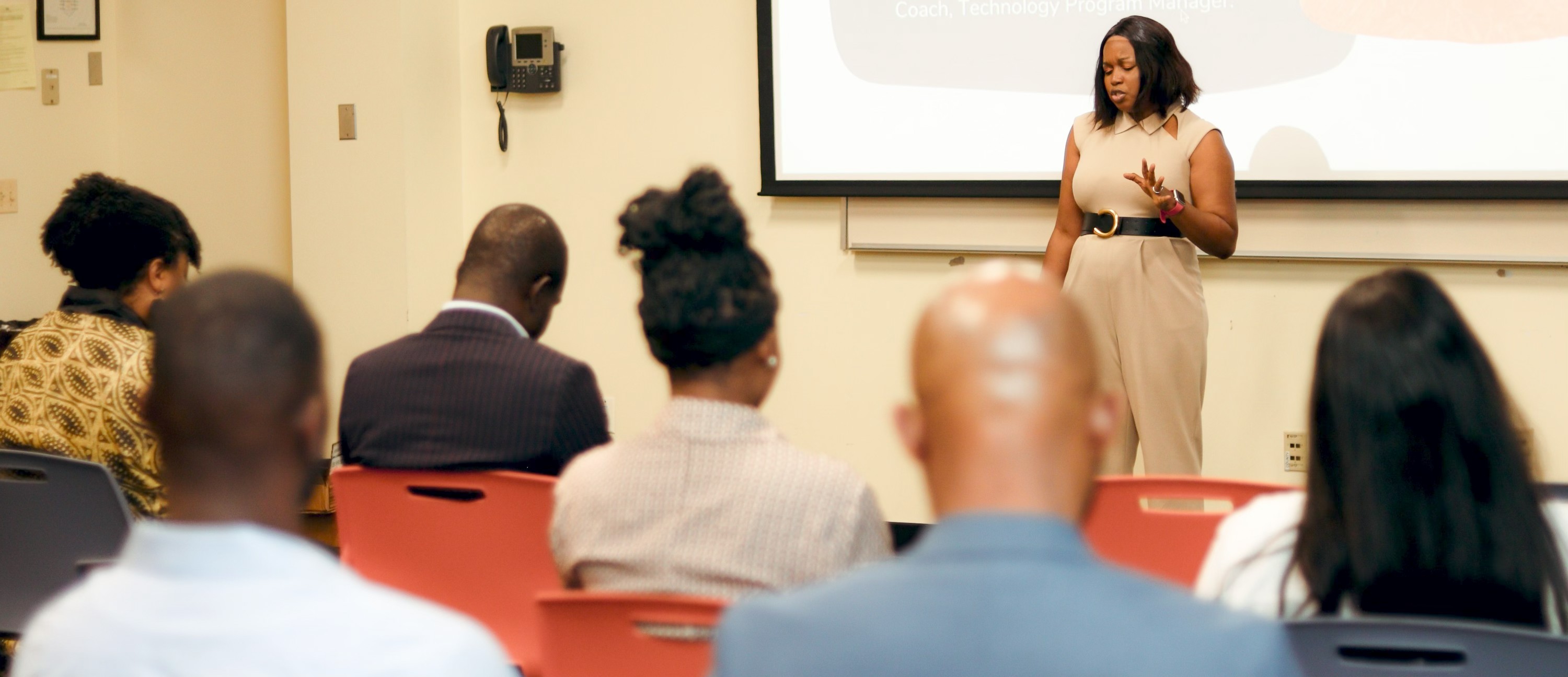 Dr. Gbemisola Adetayo facilitating an AI Ready Leaders workshop
